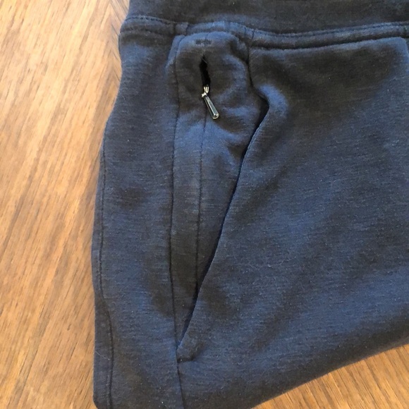 EUC Lululemon City Sweat joggers - Picture 5 of 6